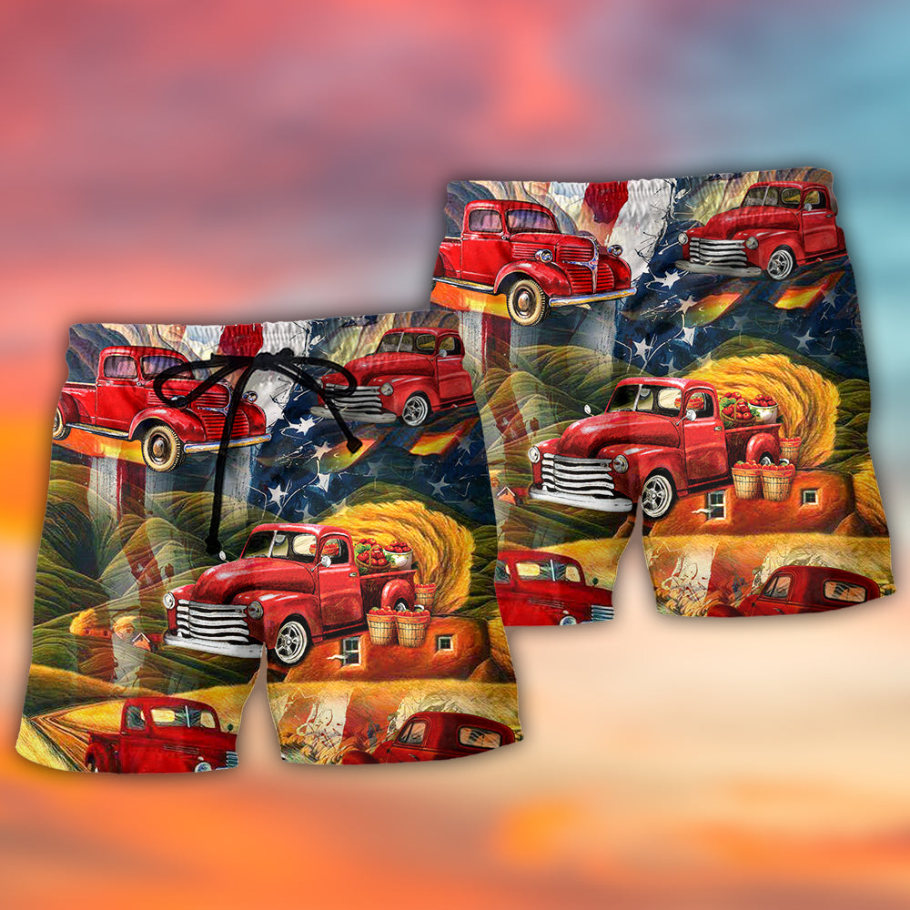 Red Vintage Car Independence Day - Beach Short