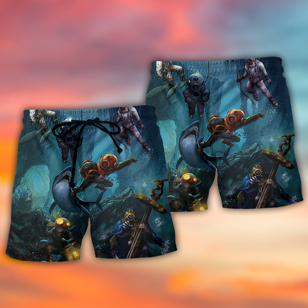 Deep Blue Sea Diving Art – Beach Short