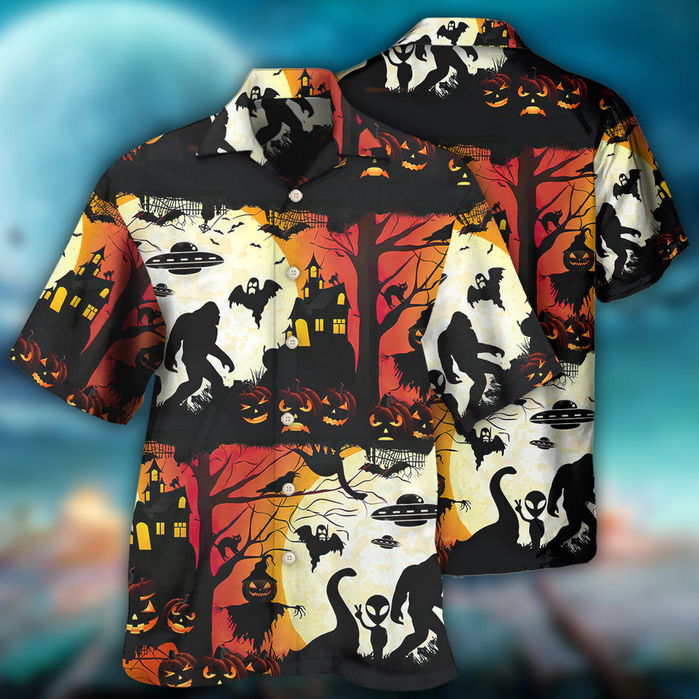Halloween Bigfoot UFO Funny Paranormal - Hawaiian Shirt