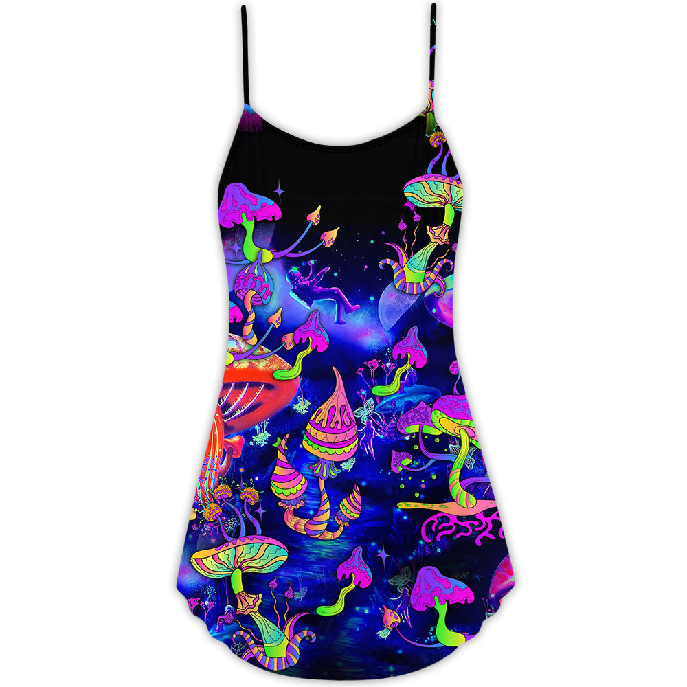 Hippie Mushroom Galaxy Colorful – Women's Summer Sleeveless V-Neck Camisole Dress
