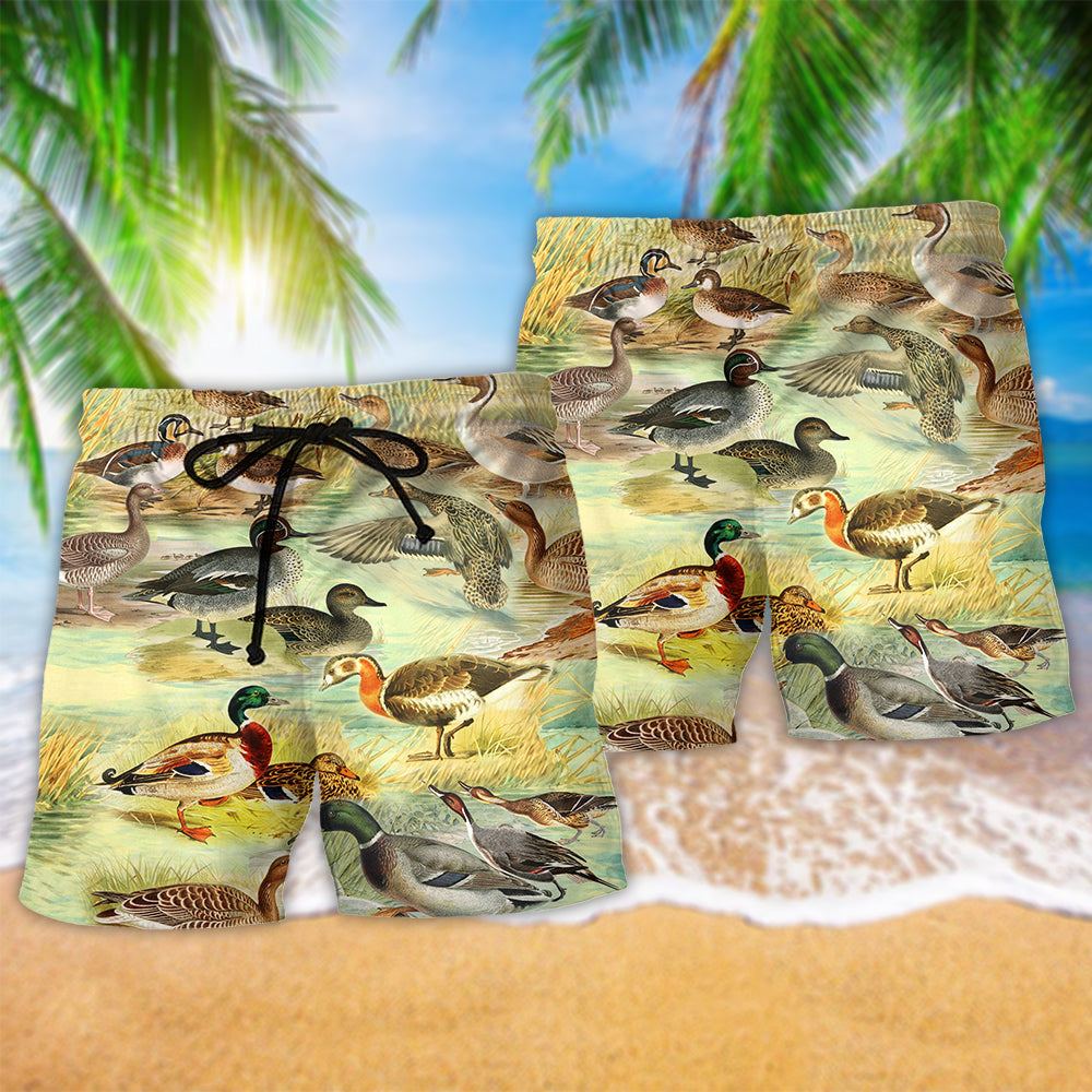 Duck Vintage World Illustration Art – Beach Short