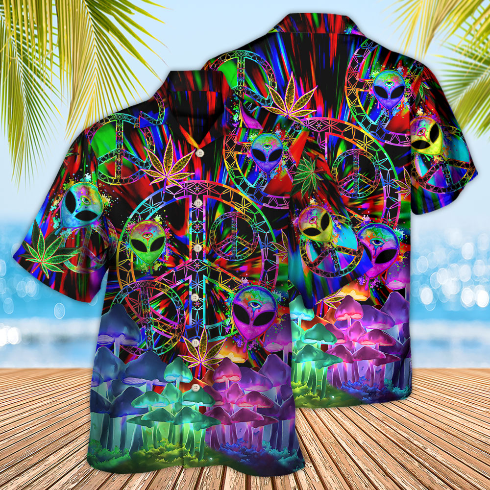 Hippie Alien Peace And Life Psychedelic Art Limited Edition – Hawaiian Shirt