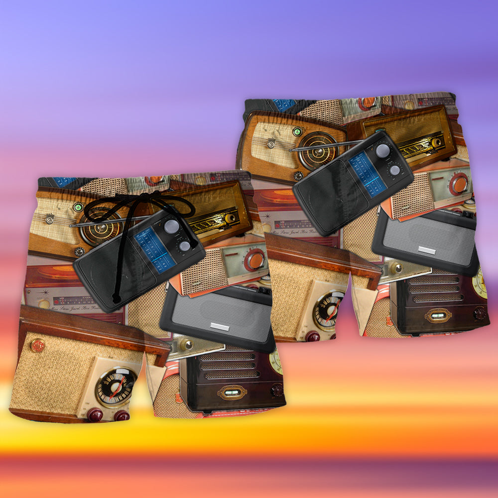 Vintage Radio Retro Art – Beach Short