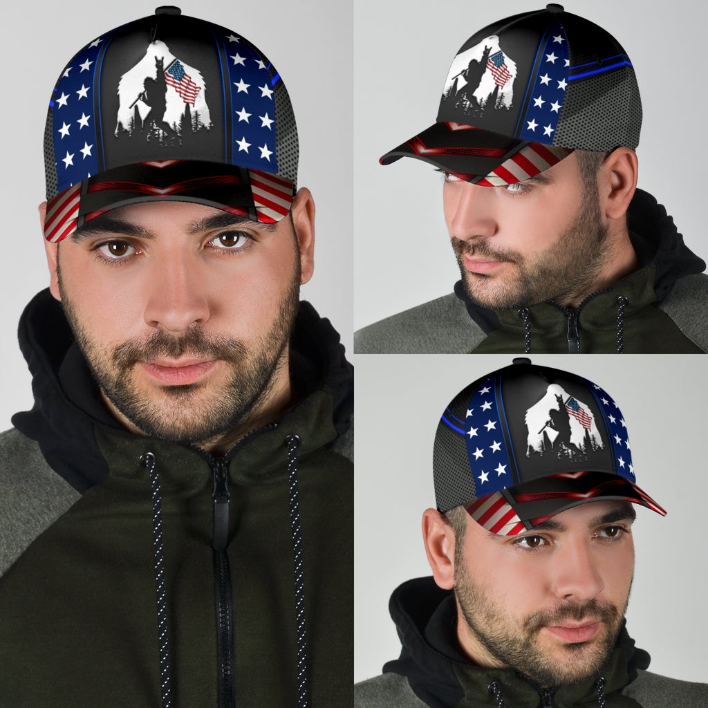 Bigfoot Love America Funny Myth Style – Classic Cap