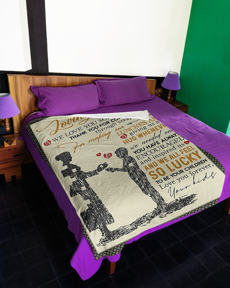 Family Love To Our Loving Mom Flannel Blanket For Bed Sofa And Reading Nook Decor