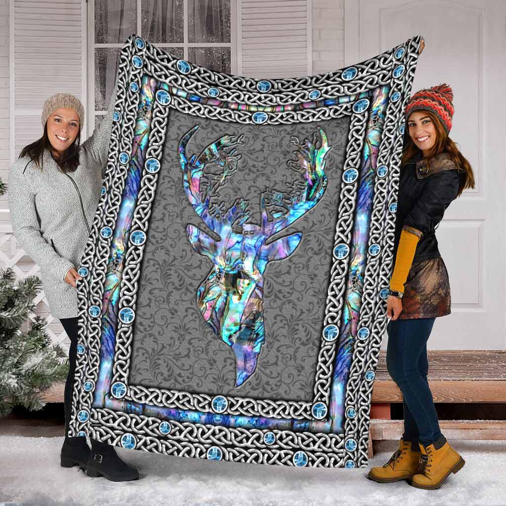 Hunting Deer Love Flannel Blanket For Soft Bed Couch And Home Comfort