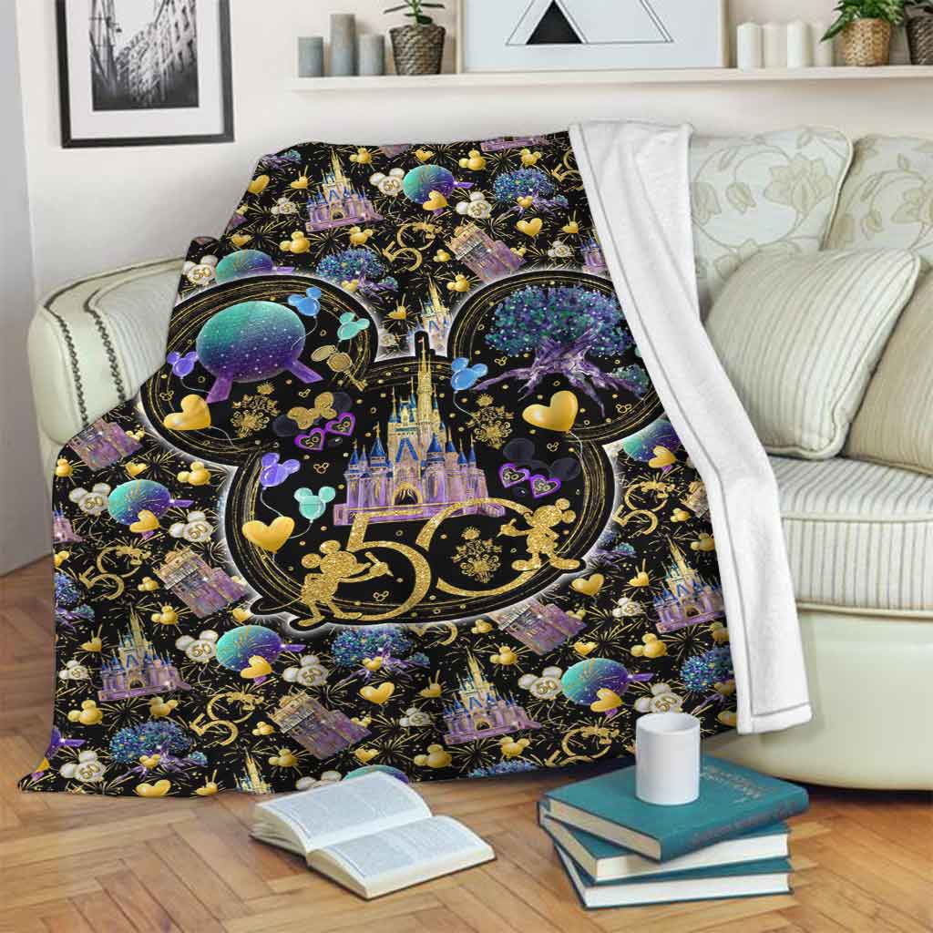 Retro Celebration Cartoon Flannel Blanket For Living Room And Bedroom Styling