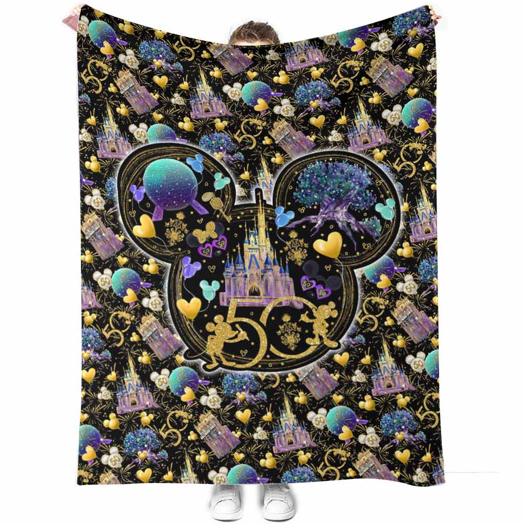 Retro Celebration Cartoon Flannel Blanket For Cozy Home Lounging And Gifting