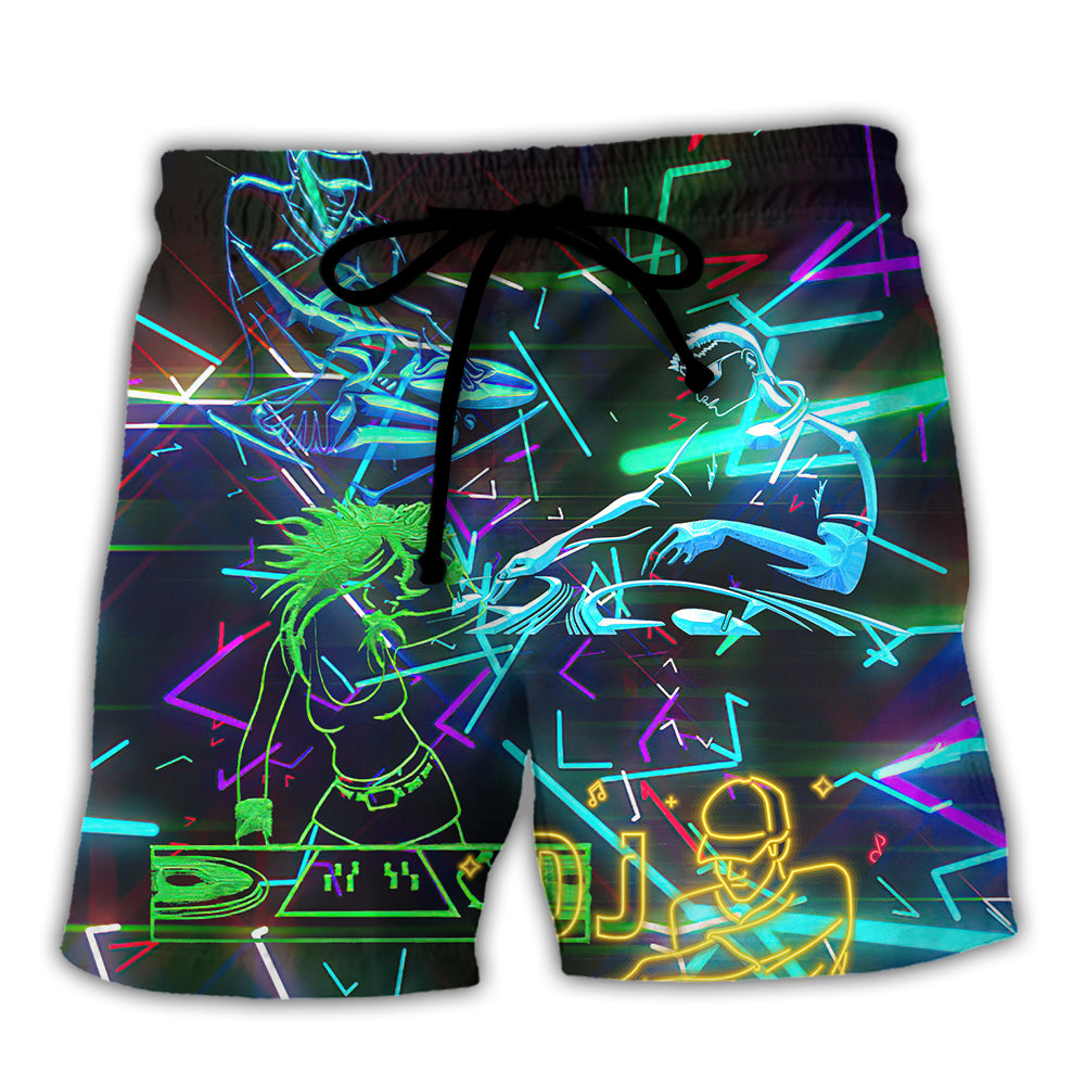 DJ Stunning Color Music Art Style – Beach Short