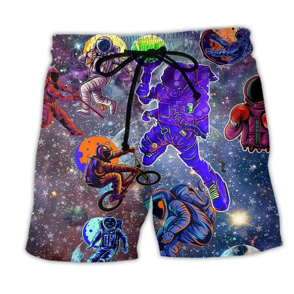 Astronaut Galaxy Discovery Art – Beach Short