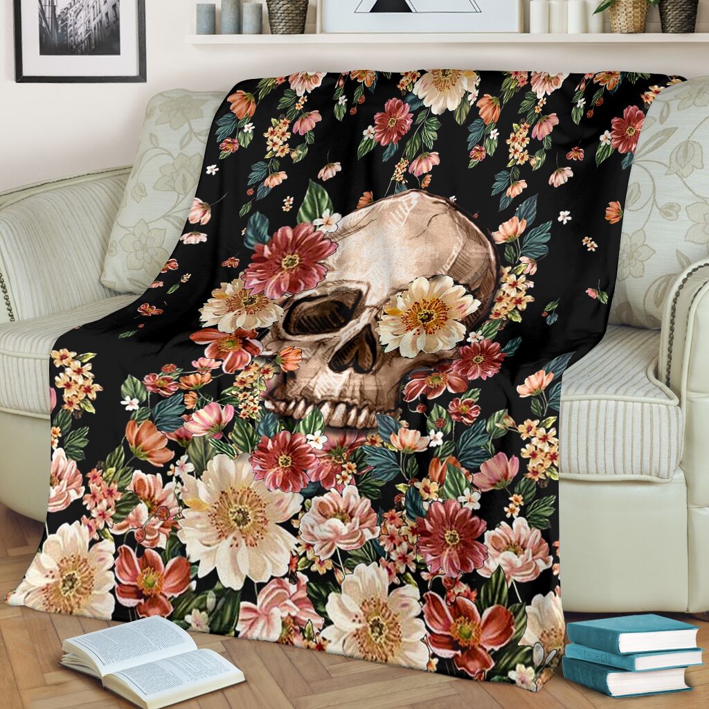 Skull Floral So Mysterious Flannel Blanket For Living Room And Bedroom Styling