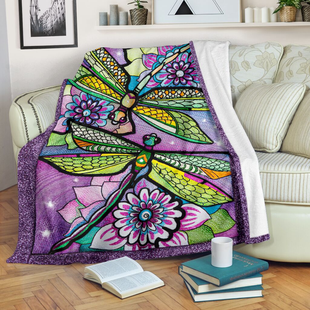 Dragonfly With Beautiful Flower Flannel Blanket For Warm Home Decor And Relaxation