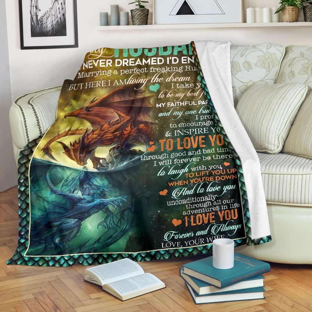 Dragon I Am Living My Dream Flannel Blanket For Warm Home Decor And Relaxation