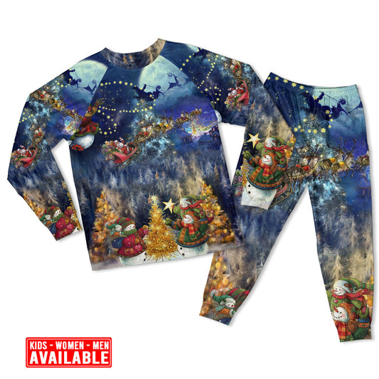 Women / S Christmas Family In Love Santa - Pajamas Long Sleeve - Owls Matrix LTD