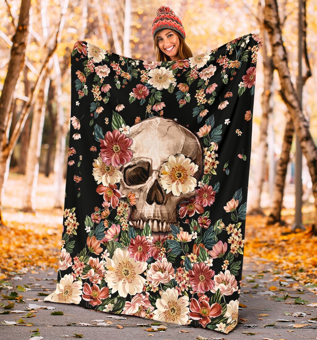 Skull Floral So Mysterious Flannel Blanket For Bed Sofa And Reading Nook Decor
