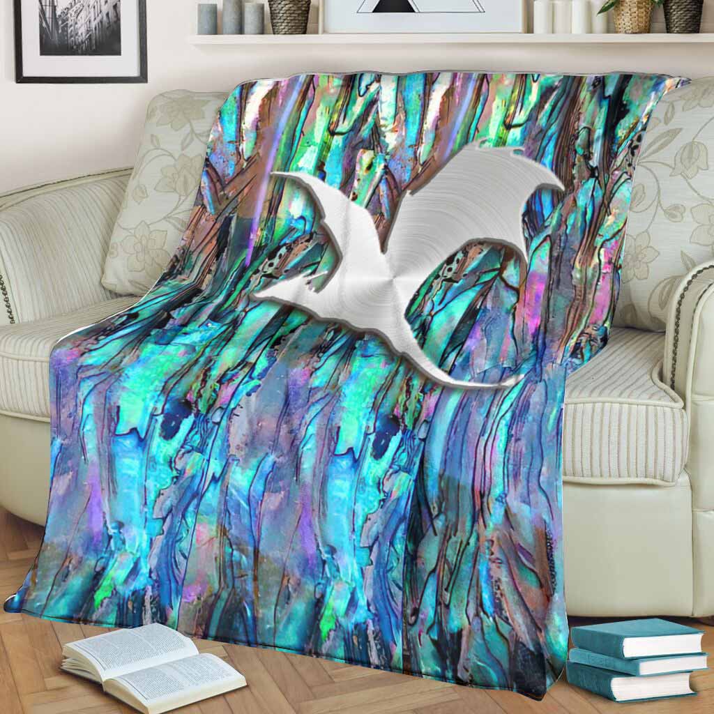 Dragon Inspirational Art Flannel Blanket For Living Room And Bedroom Styling