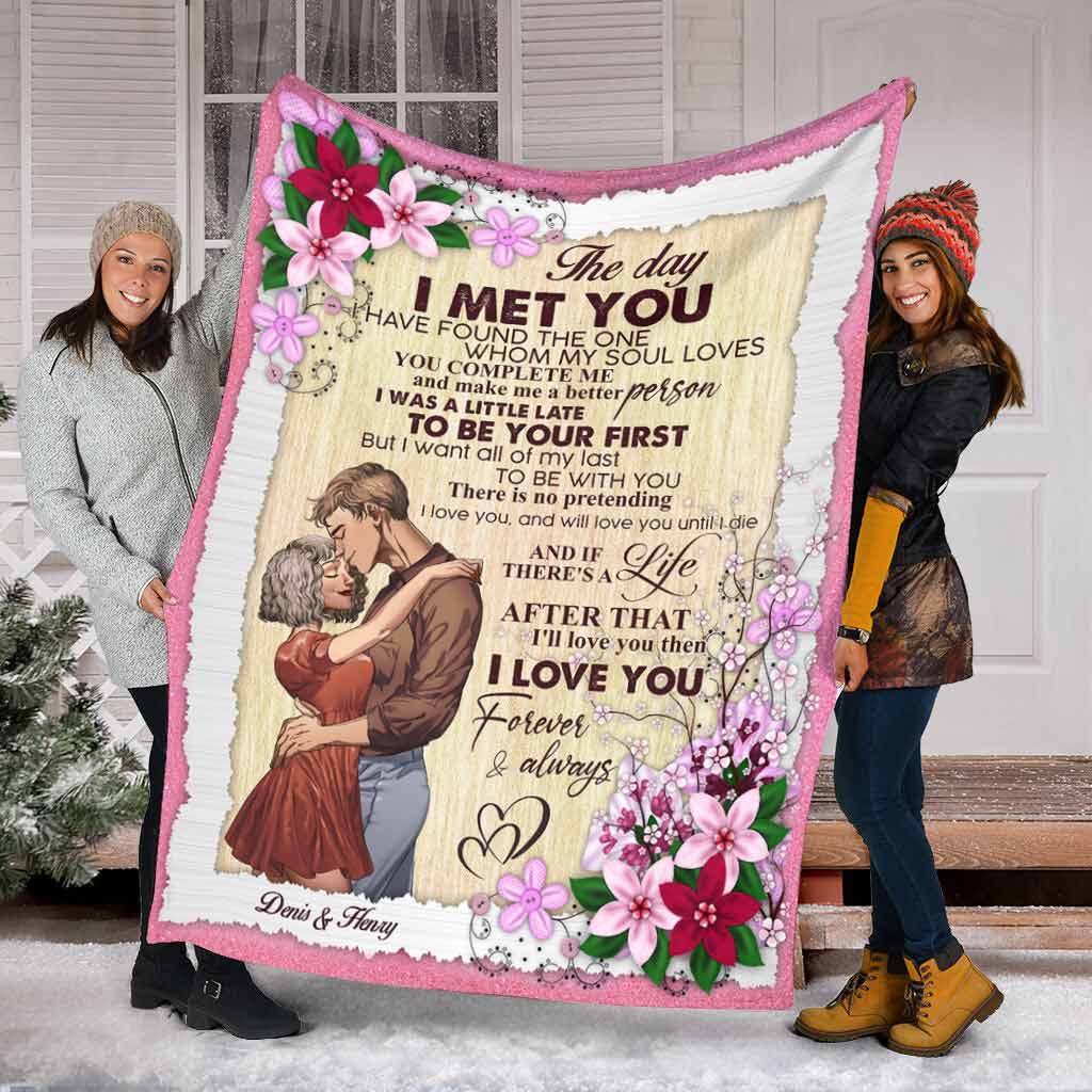 Family My Favorite Place In All The World Personalized Flannel Blanket For Soft Bed Couch And Home Comfort