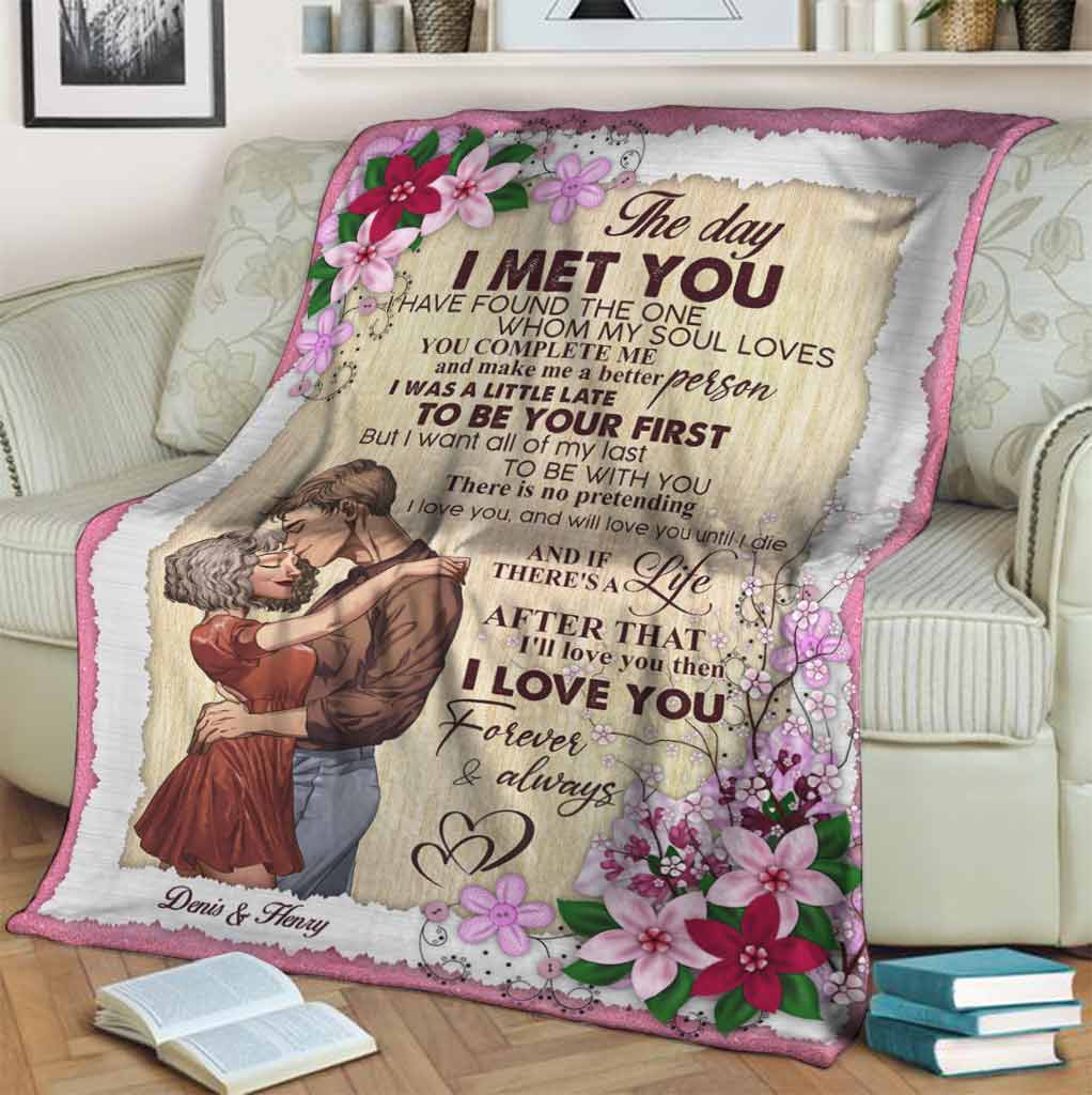 Family My Favorite Place In All The World Personalized Flannel Blanket For Bed Sofa And Reading Nook Decor