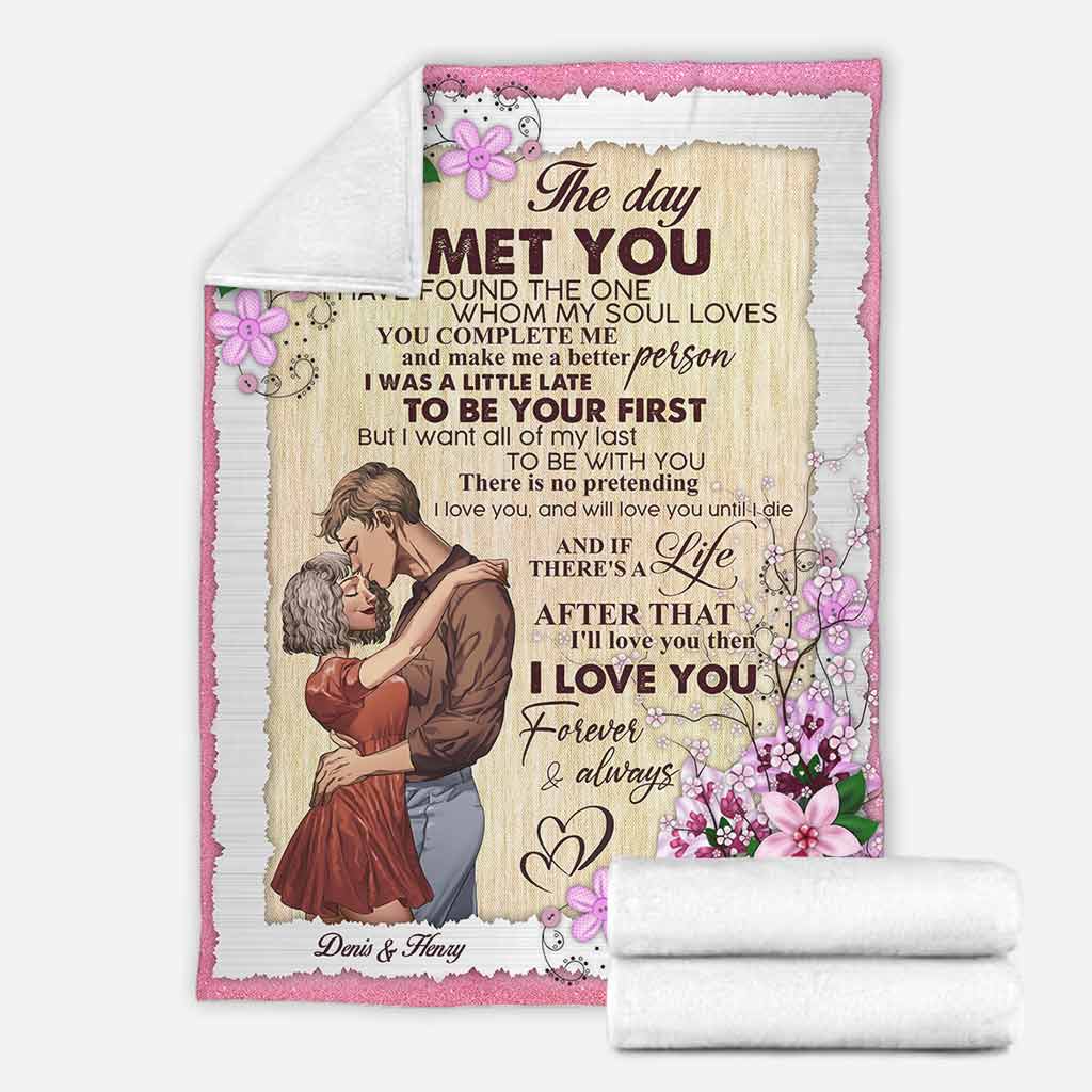 Family My Favorite Place In All The World Personalized Flannel Blanket For Cozy Home Lounging And Gifting