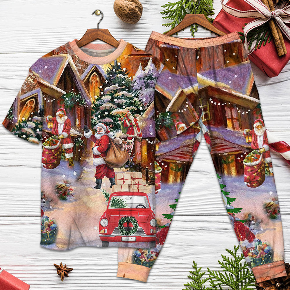 Christmas Santa Is Delivering Love - Pajamas Short Sleeve - Owls Matrix LTD