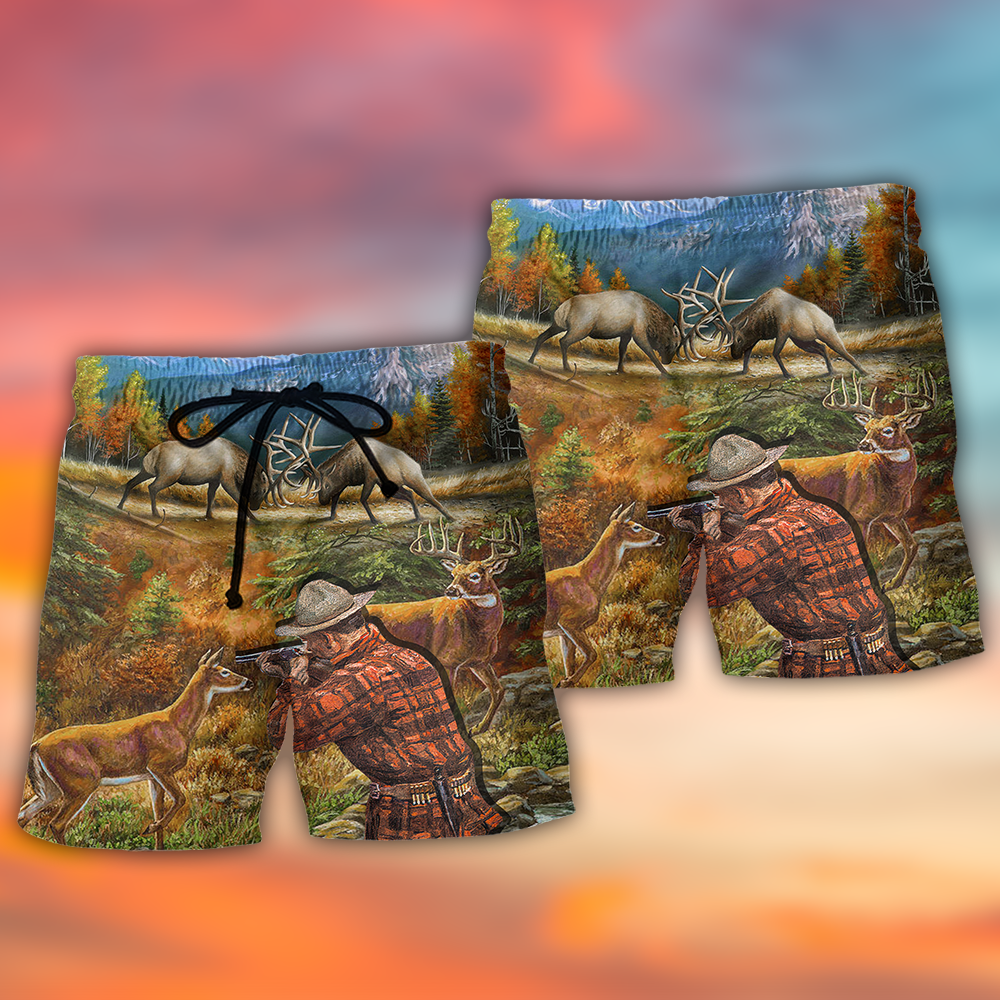 Hunting Deer Wildlife Art Style – Beach Short