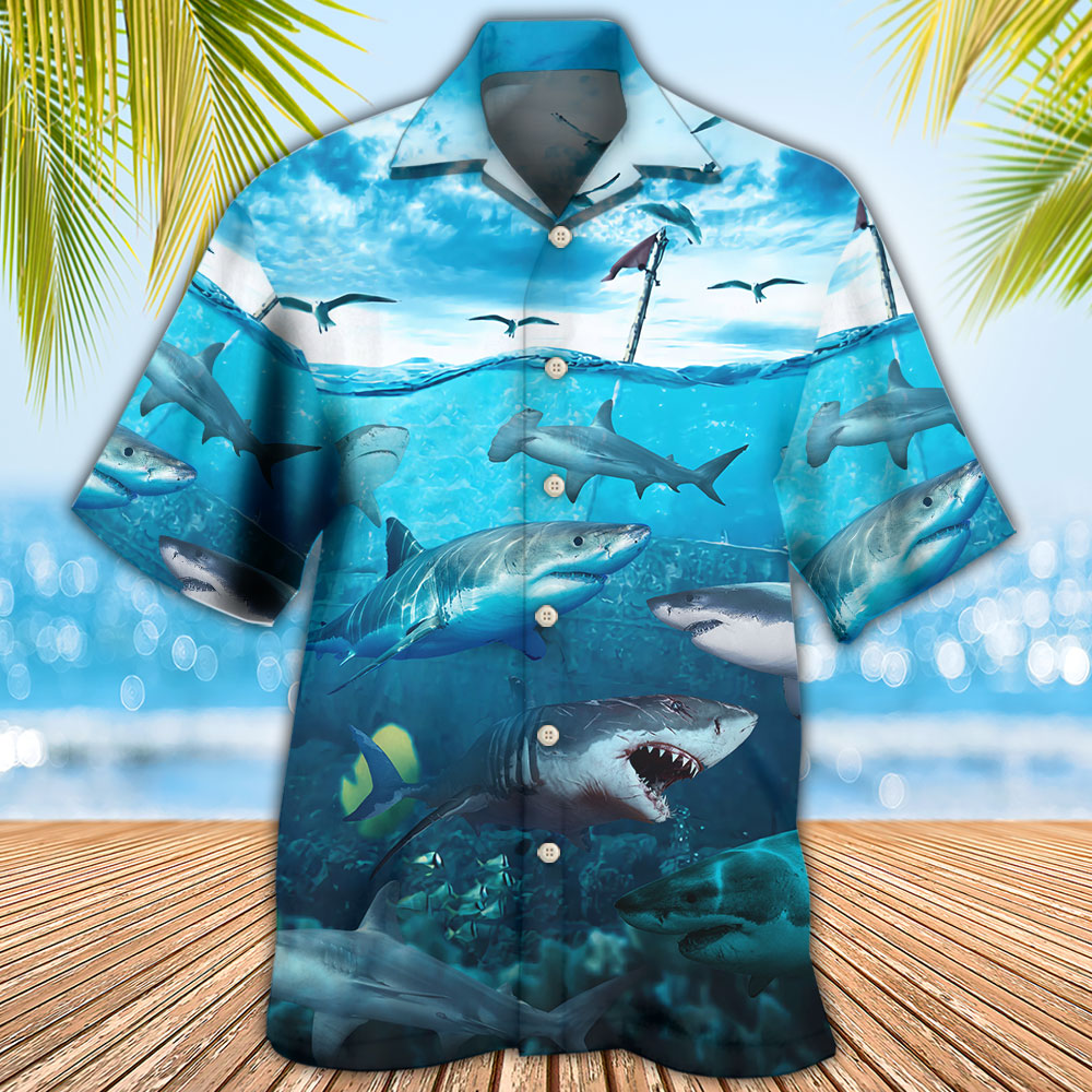 Shark Undersea Darkness Moody Art – Hawaiian Shirt