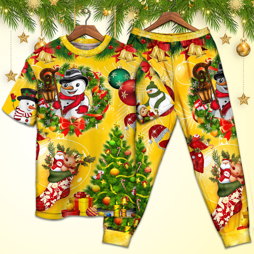 Christmas Funny Snowman Happy Christmas Tree Yellow Light - Pajamas Short Sleeve - Owls Matrix LTD