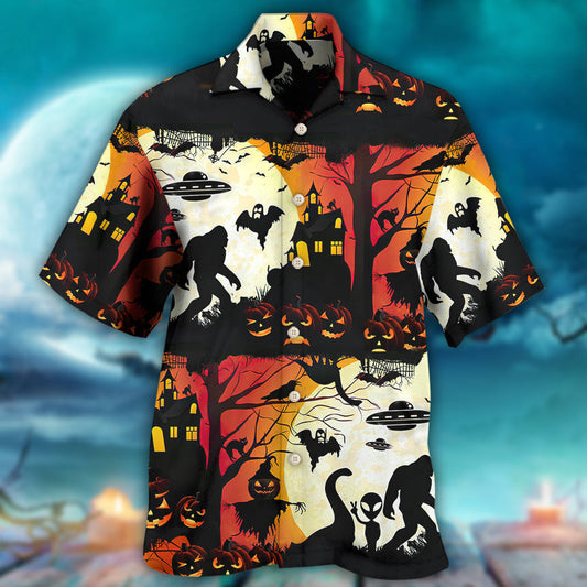 Halloween Bigfoot UFO Funny Paranormal - Hawaiian Shirt