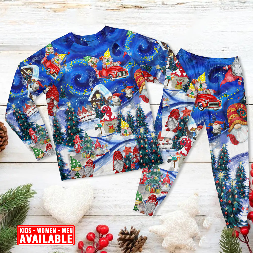Christmas Hanging With My Gnomies - Pajamas Long Sleeve - Owls Matrix LTD