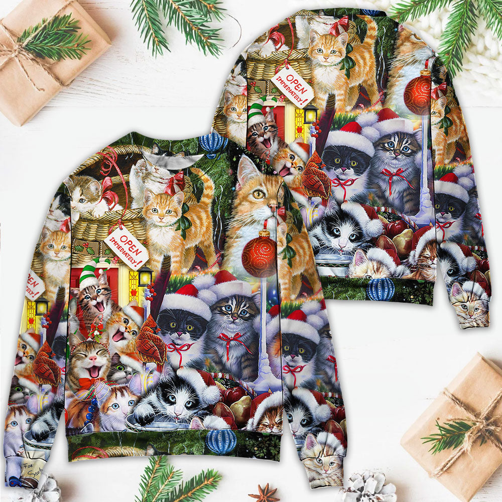 Christmas Cat Love Xmas Art Style – Sweater - Ugly Christmas Sweater