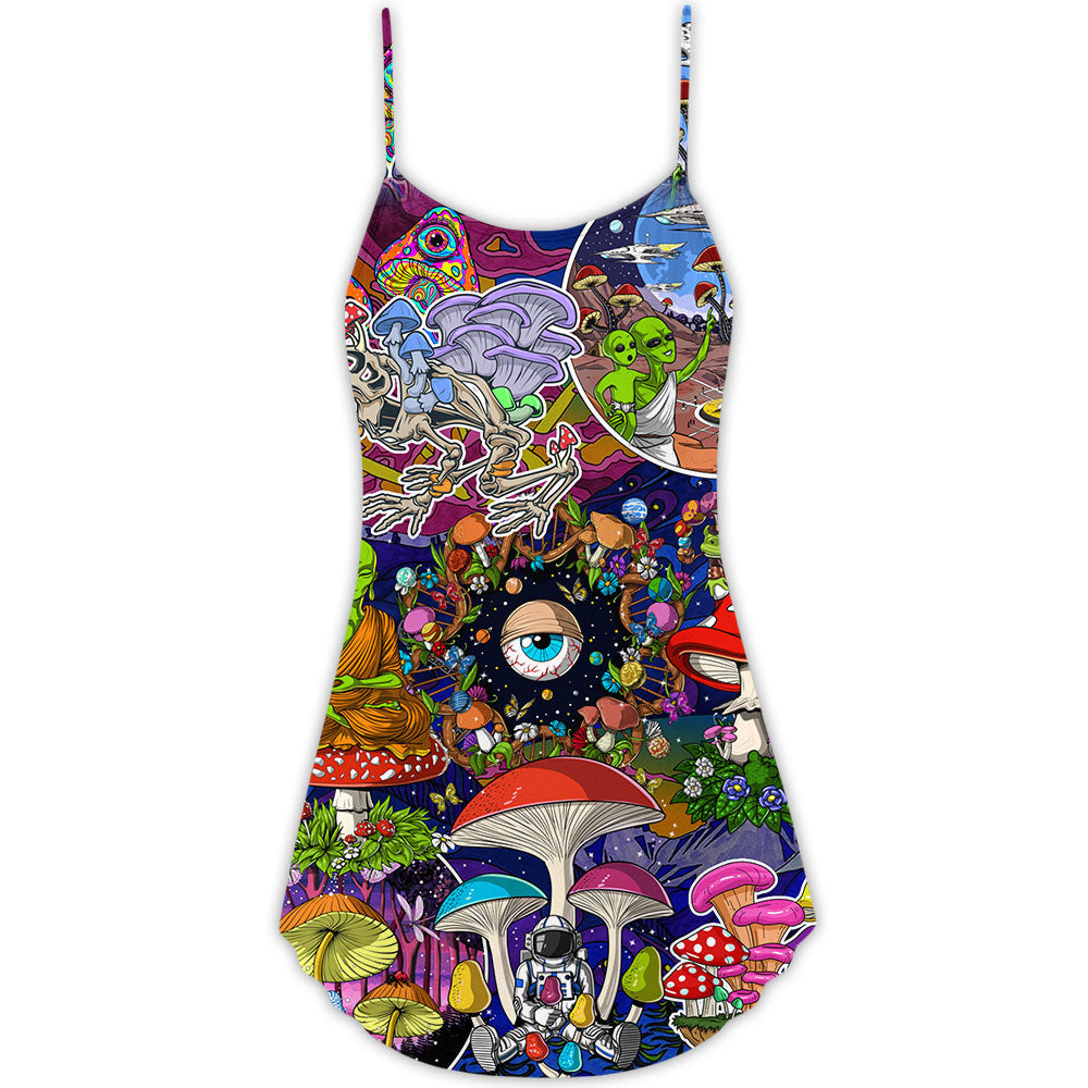 Hippie Mushroom Aliens Stay Hippie – Women's Summer Sleeveless V-Neck Camisole Dress