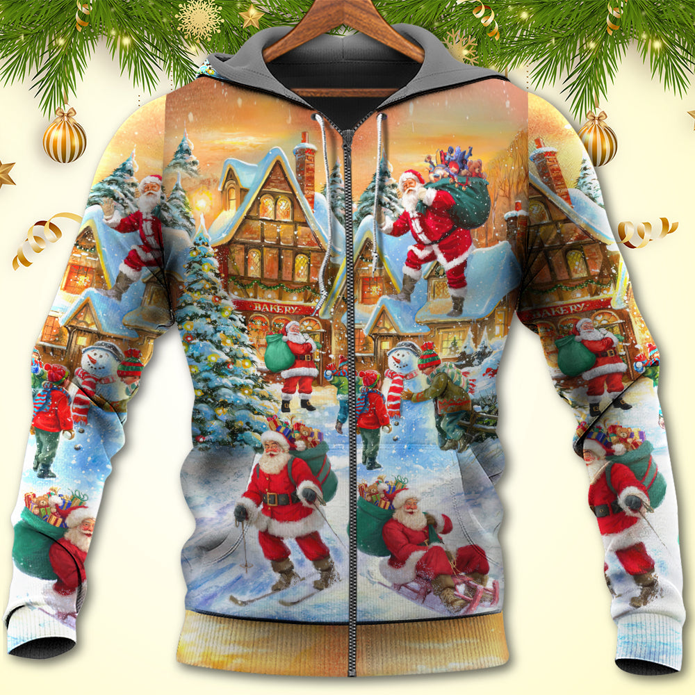 Christmas Santa In Town Xmas Coming - Hoodie