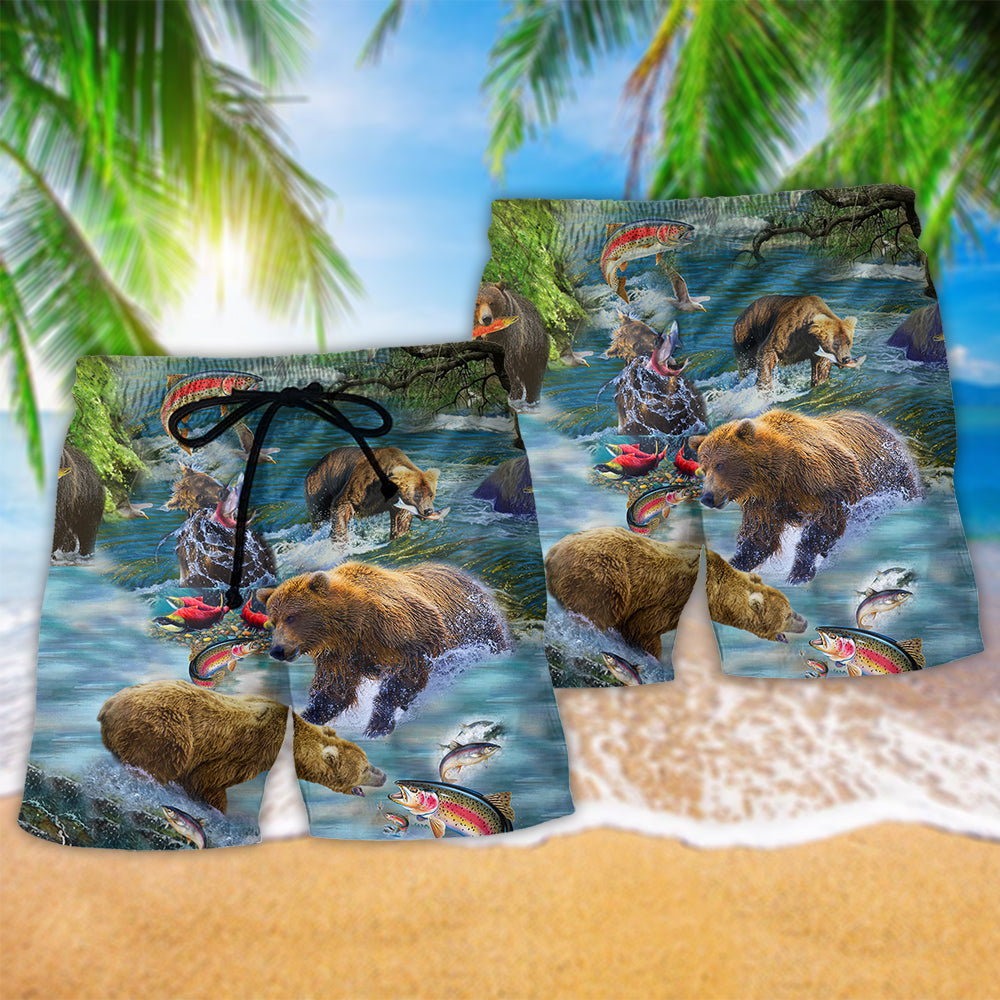Bear Salmon Hunting Art – Beach Short