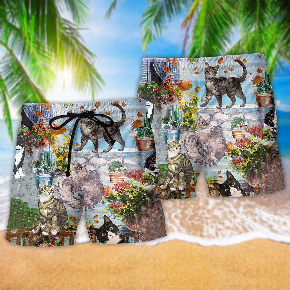 Cat Loves Home And Hot Summer Comfort – Beach Short