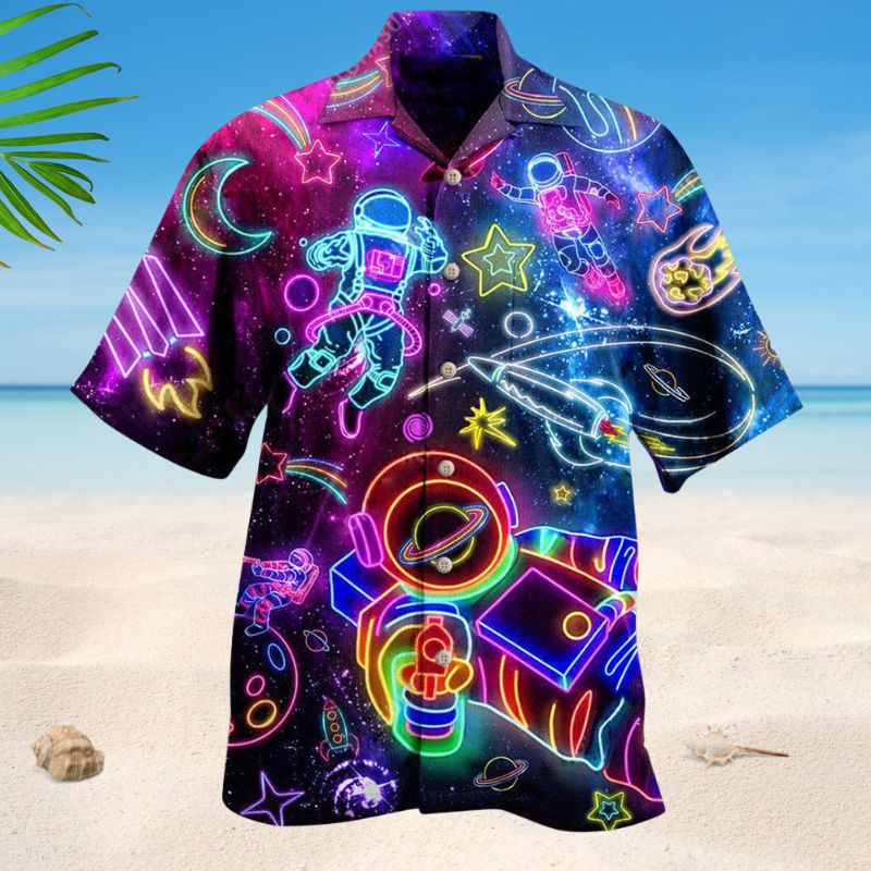 Escape To The Stars Astronaut Edition – Hawaiian Shirt