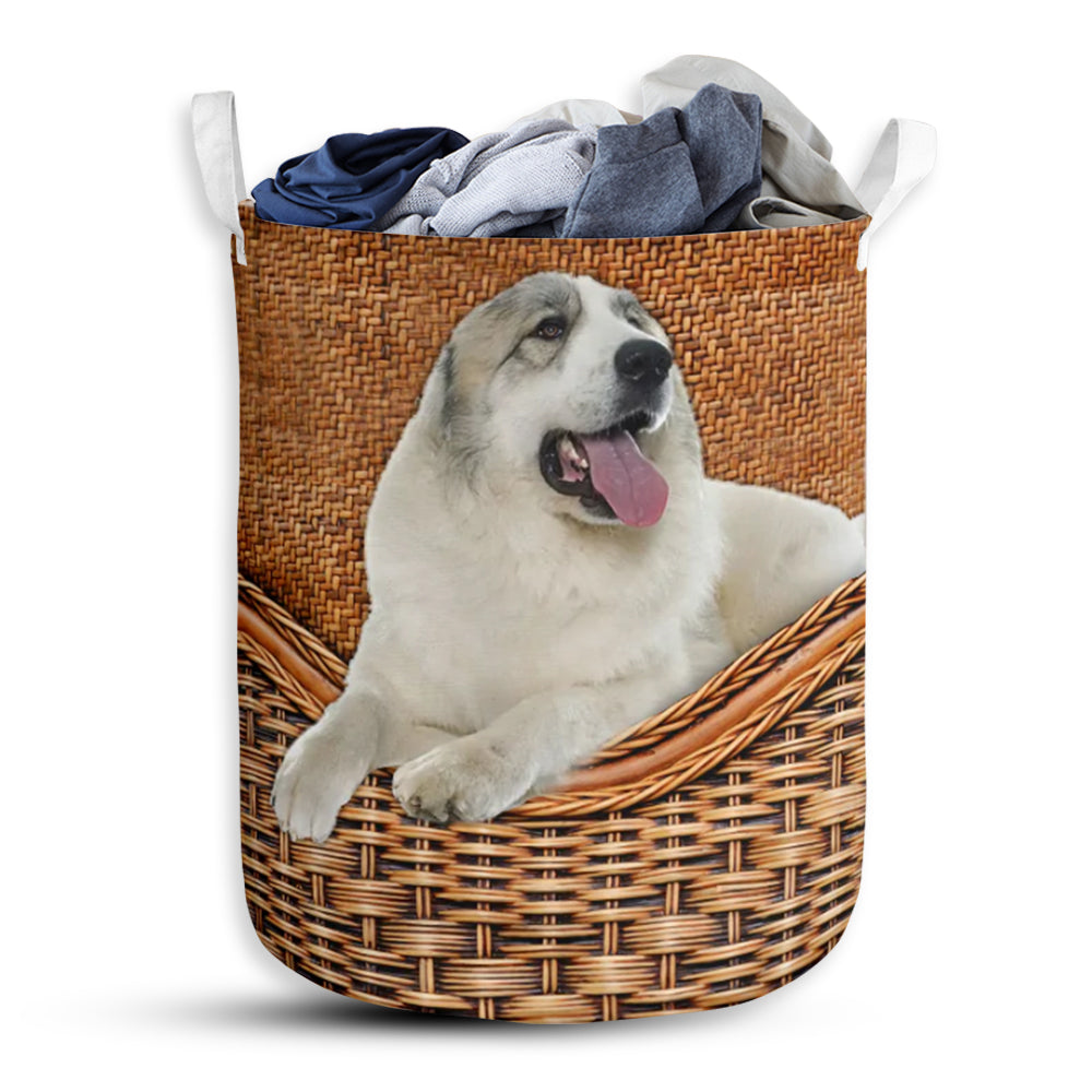 Great Pyrenees Dog Rattan Teaxture - Laundry Basket