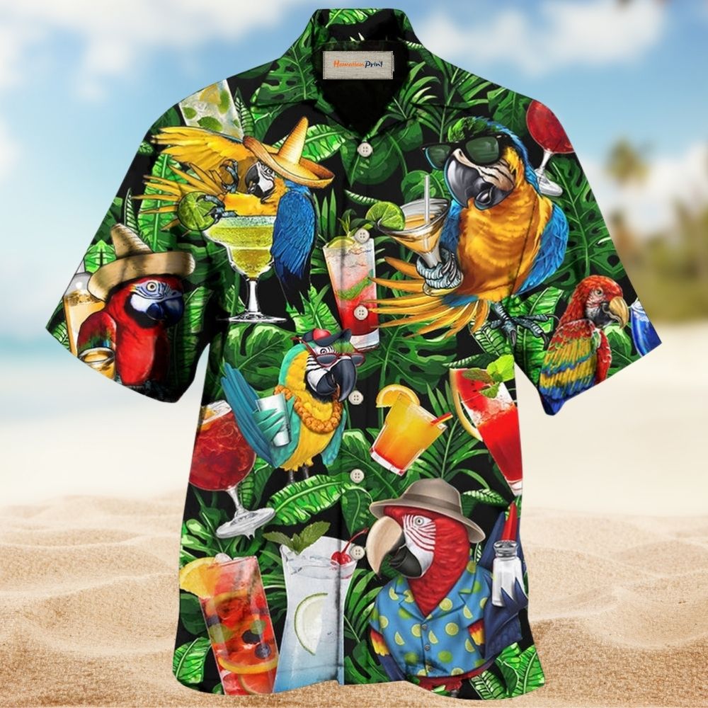 Parrot Drinking Cocktail Fun – Hawaiian Shirt