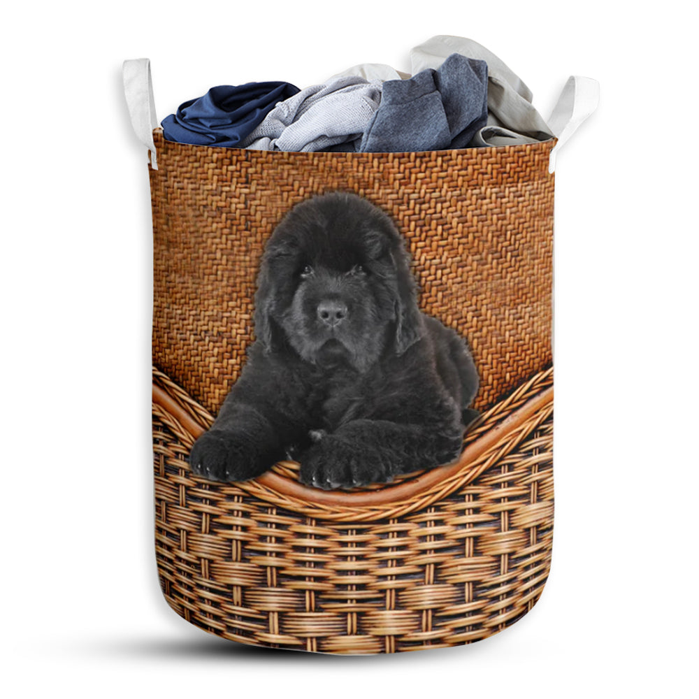 Dog Newfoundland Dog Rattan Teaxture - Laundry Basket - Owls Matrix LTD