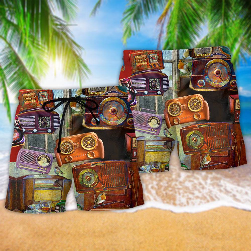 Vintage Radio Peaceful Morning Art – Beach Short