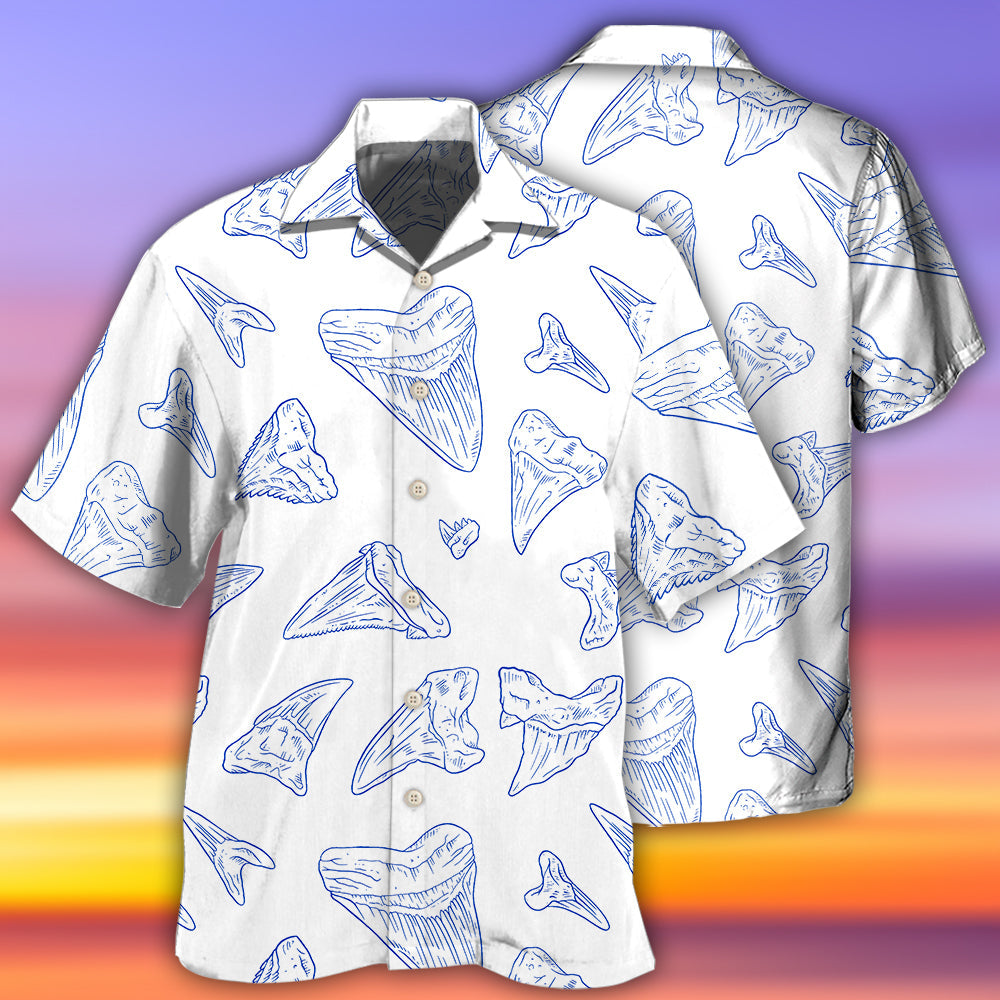 Shark Teeth Collector Ocean Art - Hawaiian Shirt