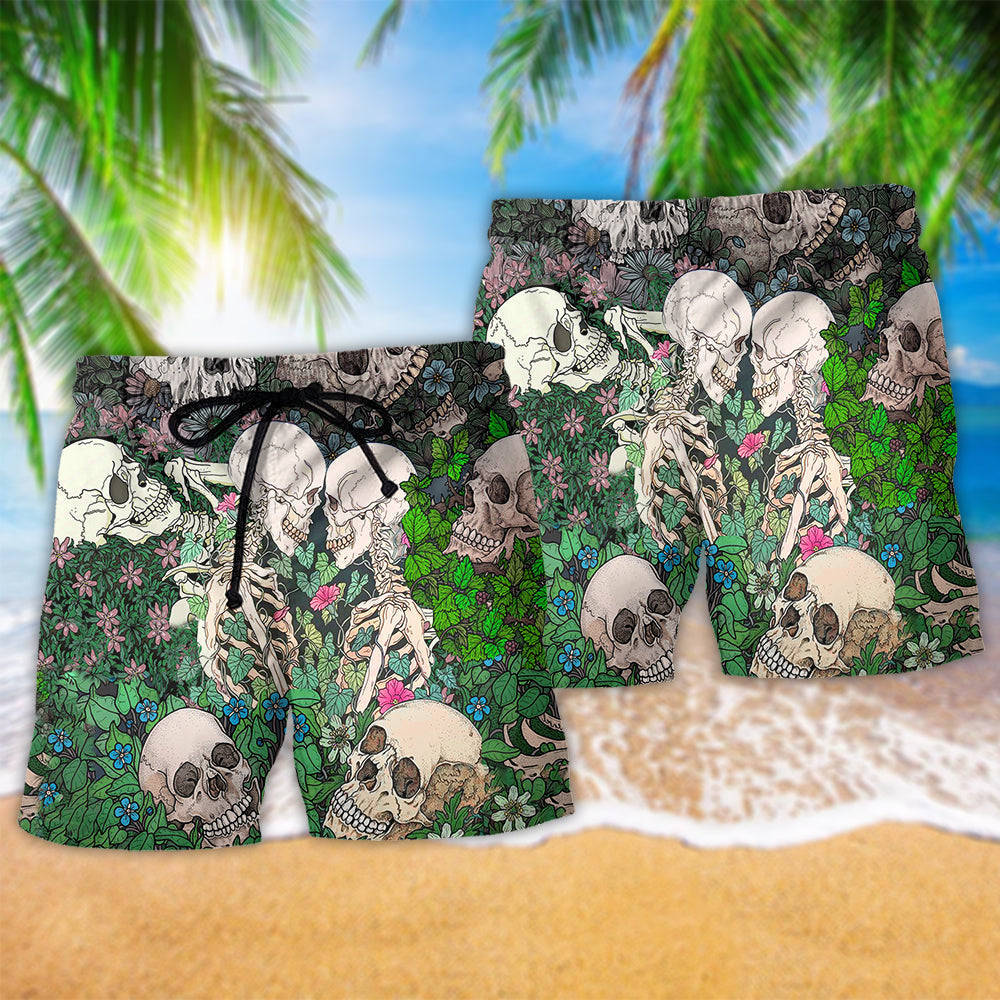 Skull Couple Kiss Floral Romantic Art – Beach Short