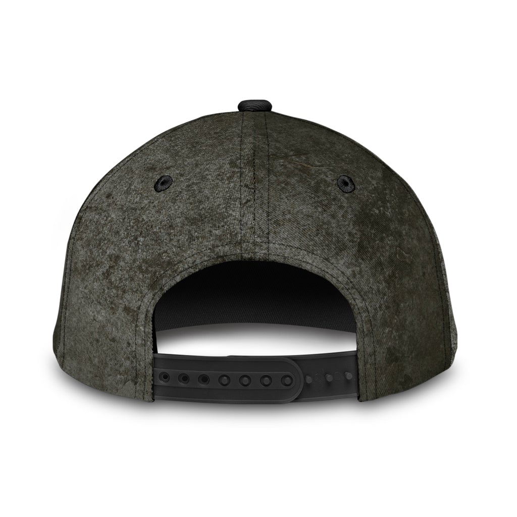 Lion Papa Priceless Love – Classic Cap