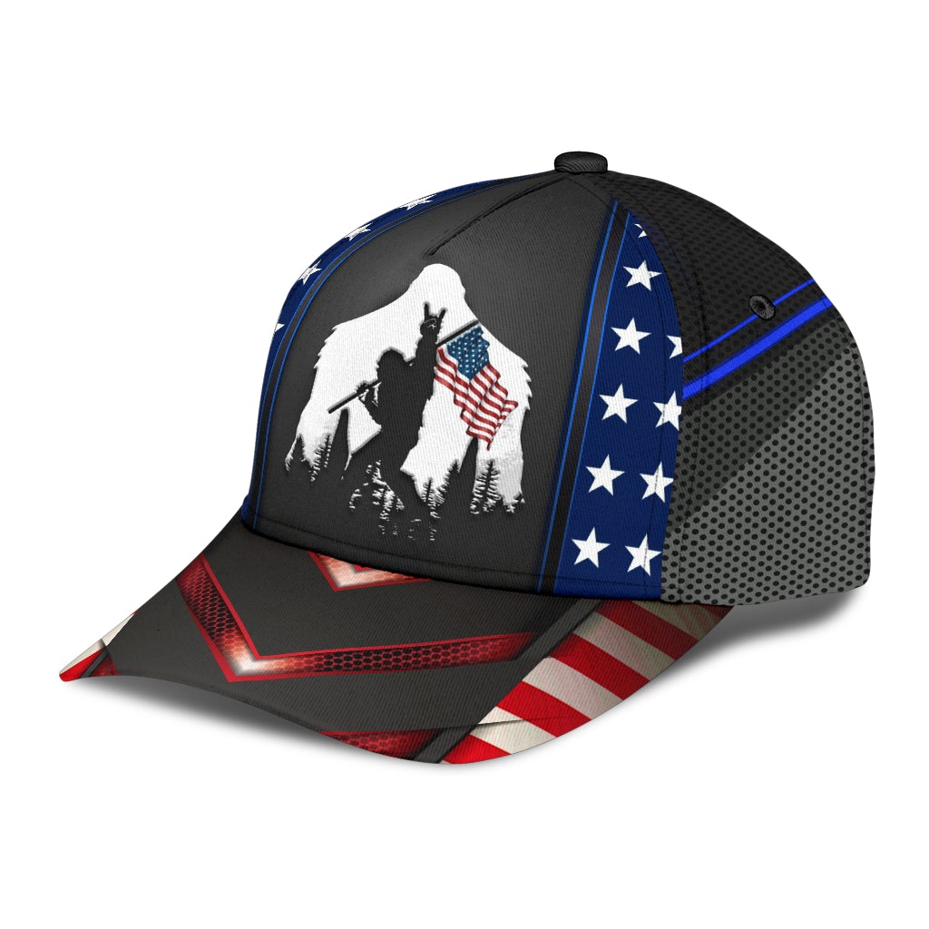 Bigfoot Love America Funny Myth Style – Classic Cap