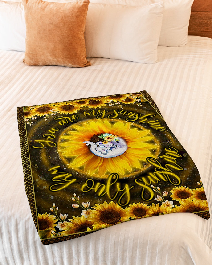 Elephant Warm Sunshine Love Flannel Blanket For Soft Bed Couch And Home Comfort
