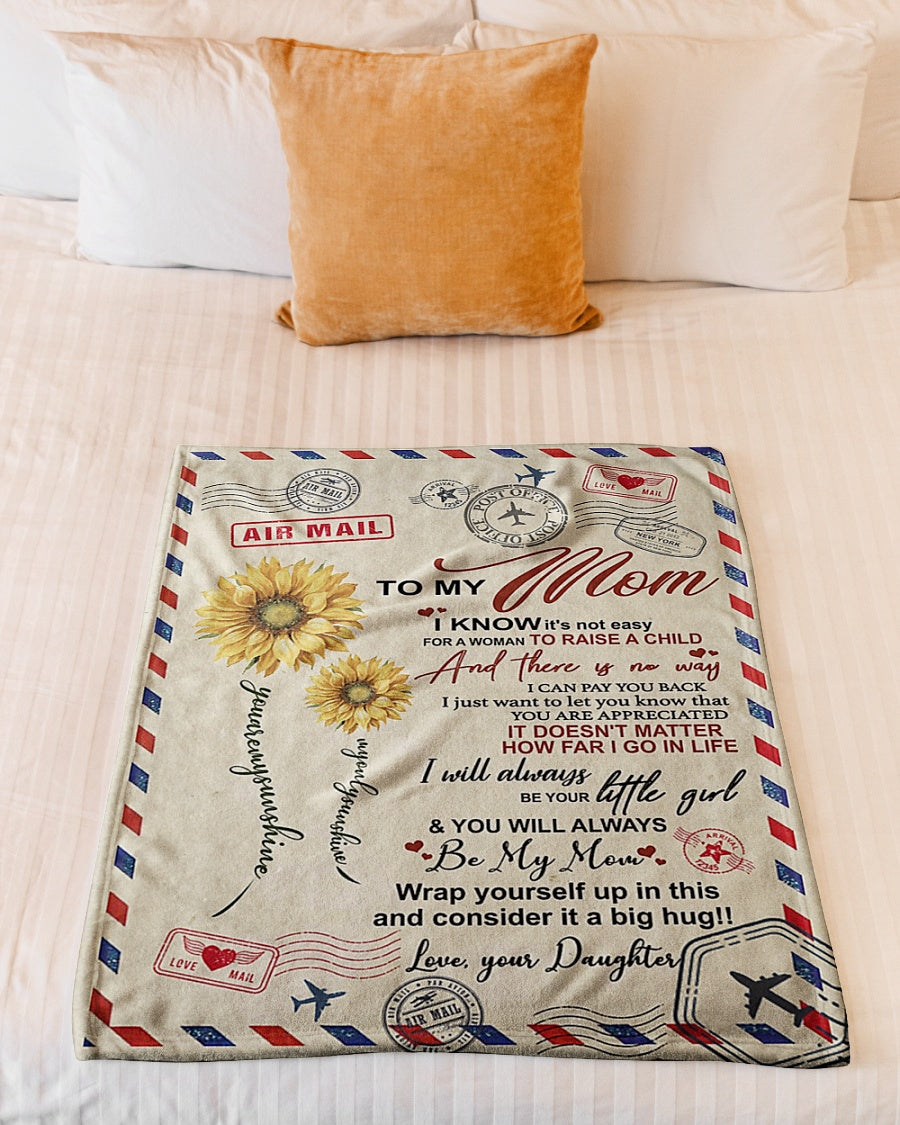 Loving Mom Family Gift Flannel Blanket For Relaxing At Home And Travel