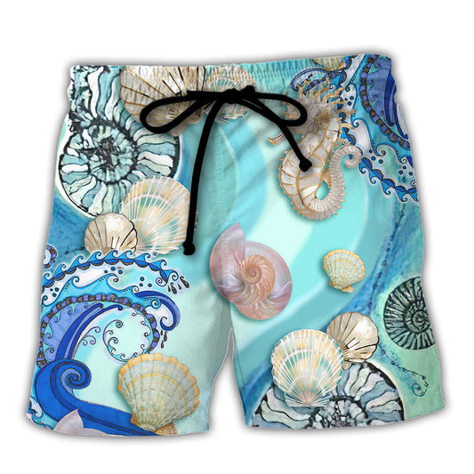 Beach - Not All Who Wander Are Lost. Some Are Looking For The Perfect Seashell - Beach Short
