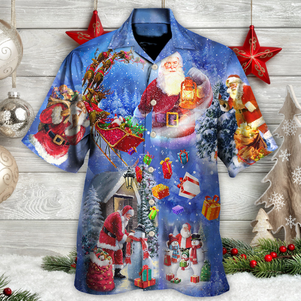 Christmas Merry Xmas Santa Claus Is Coming To Town - Hawaiian Shirt - Reefox