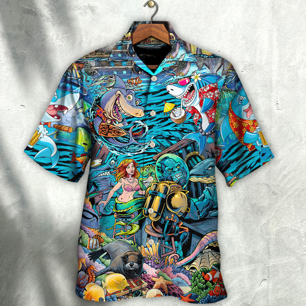 Shark Bar With Animal Underwater - Hawaiian Shirt - Reefox