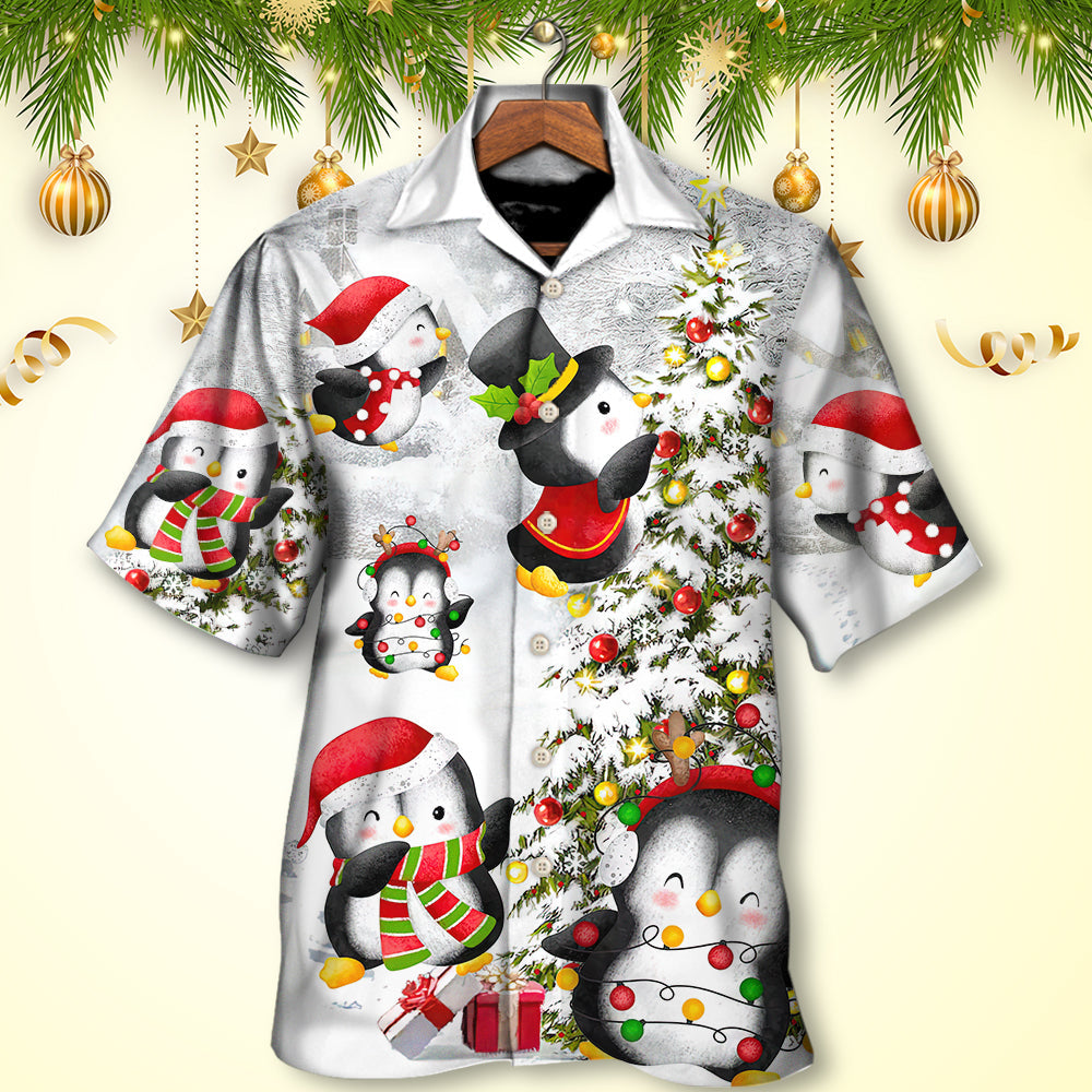 Christmas Chilling Penguin Family In Love Christmas - Hawaiian Shirt - Reefox