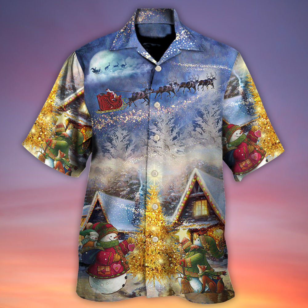 Christmas Santa Claus Reindeer Snowman Family In Love Gift Light Art Style - Hawaiian Shirt - Reefox